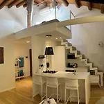 Meloluxuryhouse